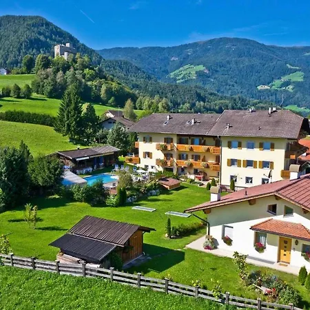 Martinerhof 3*